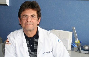 Acude a consulta. Estoy en el Hospital Ángeles de Puebla. El teléfono de contacto es: 3038397. Ahí te informaré de los beneficios de los productos de mantenimiento para tu piel, buenos aliados de la cirugía plástica.